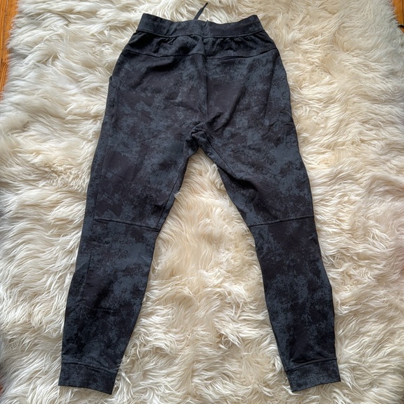 Lululemon joggers pants, size S - Picture 5 of 8
